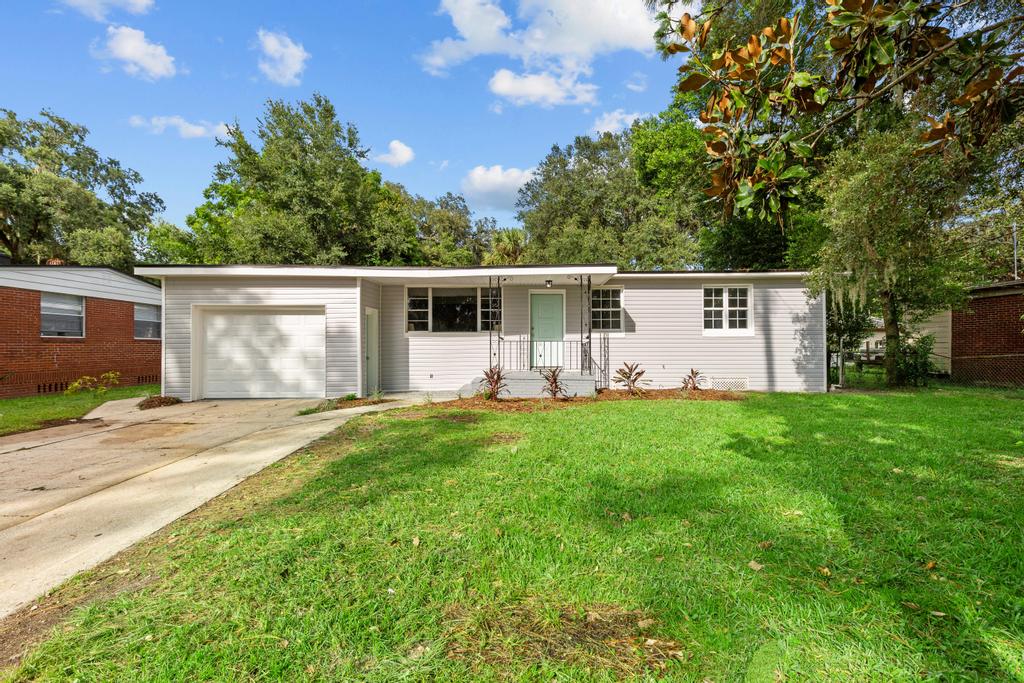 1753 Shadowood atlantic property solutions of florida outside house