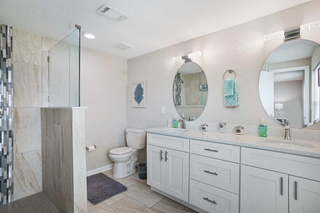 Plumosa Vacation Rental atlantic property solutions of florida bathroom new