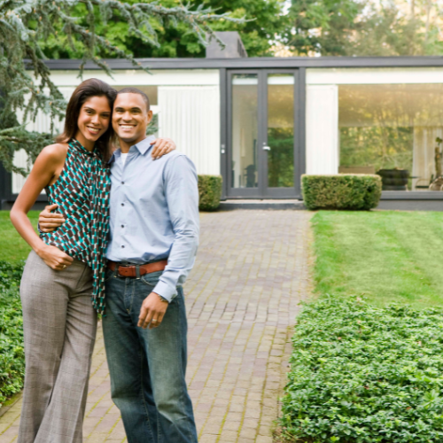 couple-enjoying-their-new-florida-home-atlantic-property-solutions-of-florida-help-relieve-stress